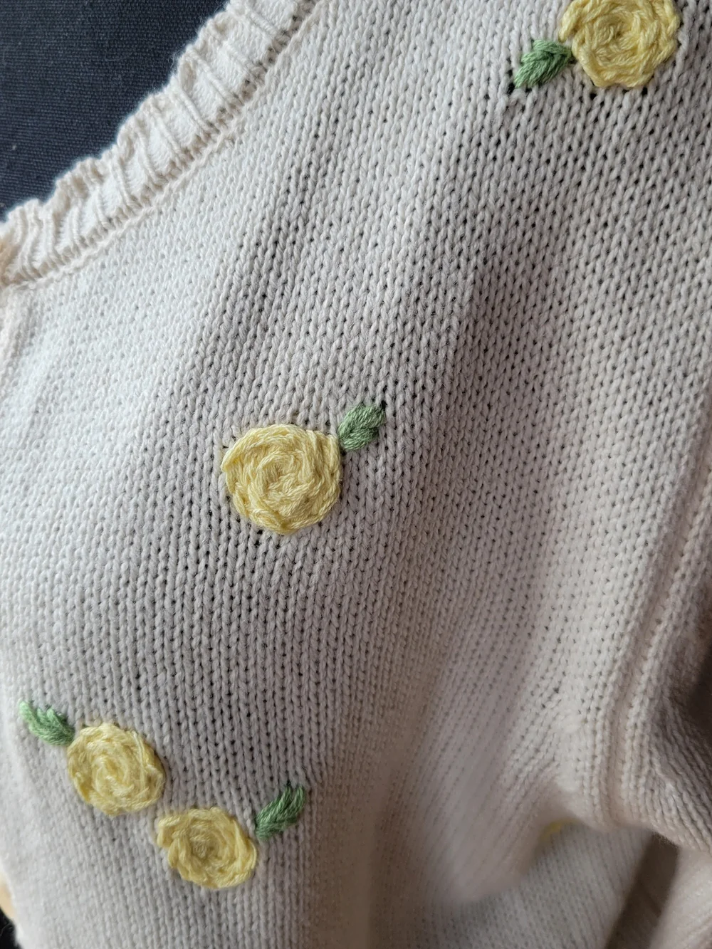 NWT Jessica Simpson Cream Cardigan with Yellow Rose Embroidery Size M